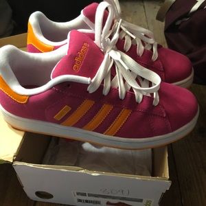 Adidas Sneakers